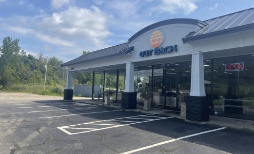 Out Back Casual Living & Fence