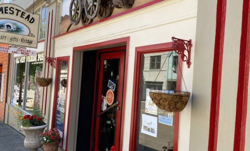 Homestead Furniture, Consignment & Gifts