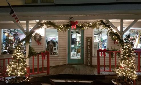 Ferluknat Farm Fabrics 805 S Main St, Maryville Missouri 64468