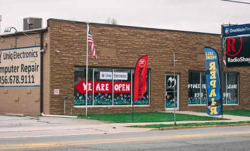 Uniq Electronics Radio Shack