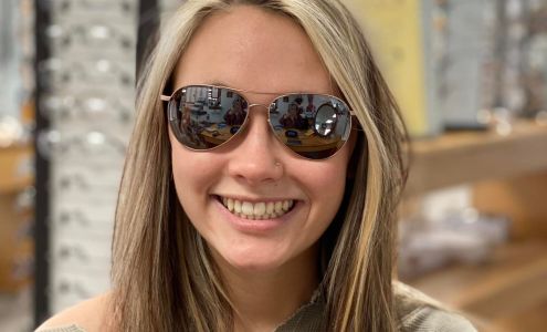 Kim's Fashion Eyewear