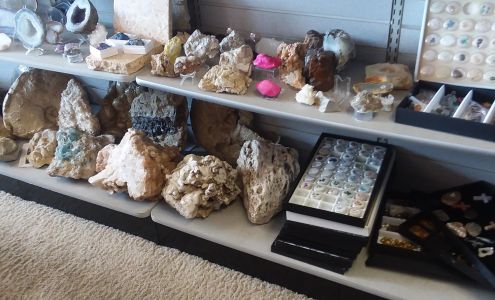 Hampton House Jewelry & Rock Shop