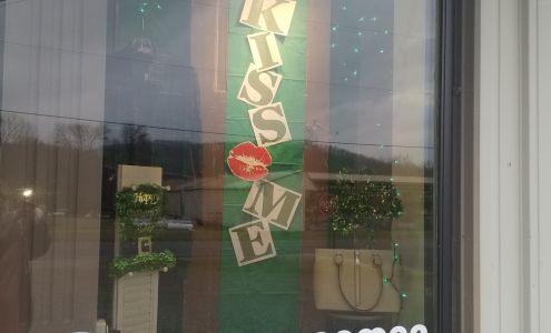 Blingz Jeanz and Thingz / Merle Norman Glenwood