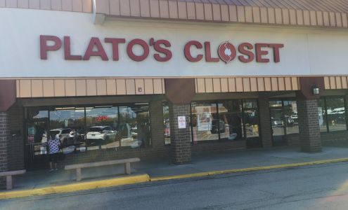 Plato's Closet Libertyville