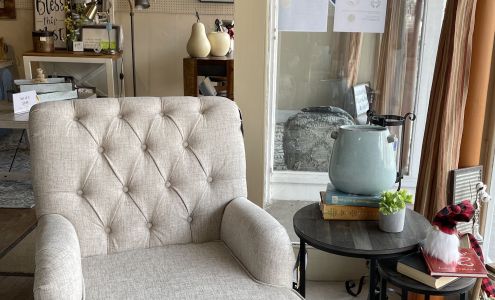 Strassner Furniture & Upholstery Hermann