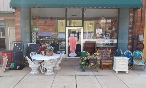 Liberty Emporium & Thrift, Computer Services