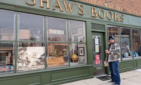 Shaw's Books Grosse Pointe Park