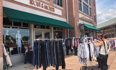 Scout & Molly's Deerfield Square Deerfield