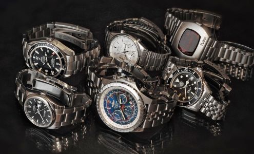 Fullerton Pawners Inc. - Chicago Pawn Shop