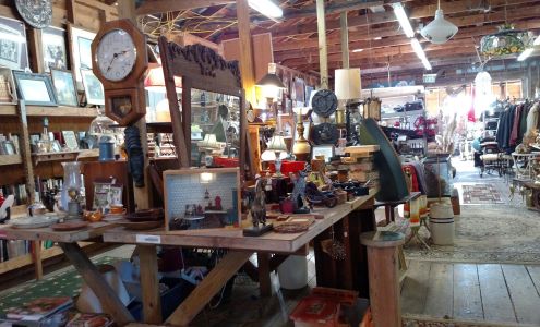 Old Tater Barn Trading Post Oriental