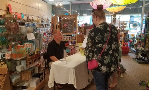 Dudad's Hallmark Shop