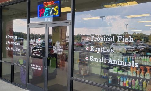 Fort Wagg Pet Store