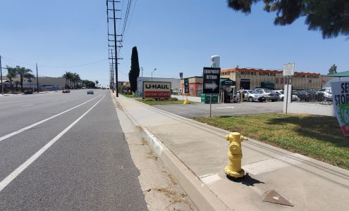 U-Haul Moving & Storage at Lambert Rd