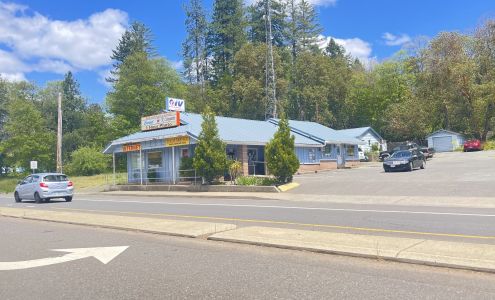 IV Guns & Ammo Cave Junction