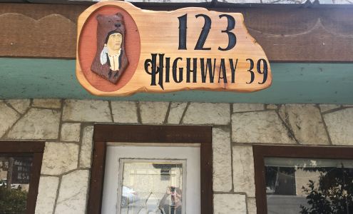 Rustic Decor Treasures Ingram