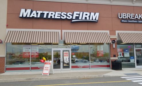 Mattress Firm Shops at Highland Commons