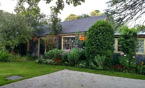 The Friday Barn Consignment Shop