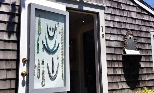 Victoria Greenhood Designs