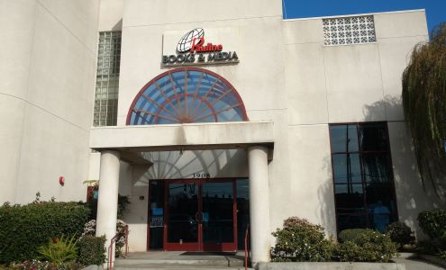 Pauline Books & Media