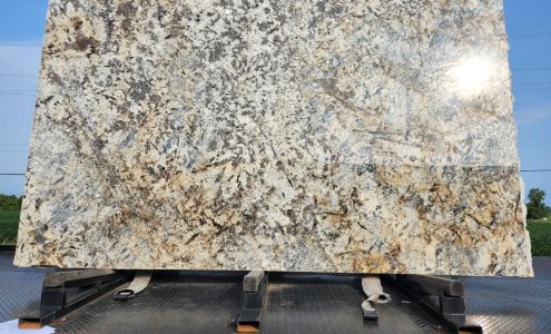 J & J Factory Flooring Outlet 711 Carter St, Vidalia Louisiana 71373