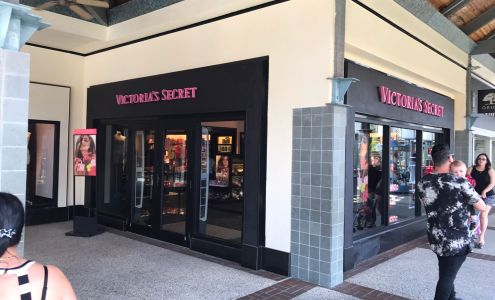 Victoria's Secret & PINK by Victoria's Secret