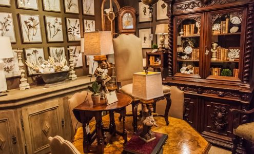 Woodson Antiques & Interiors