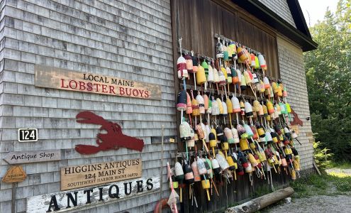 Higgins Antique/Antique Wicker Southwest Harbor