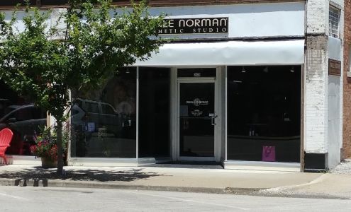 Merle Norman Cosmetic Studio 520 N Morley St, Moberly Missouri 65270