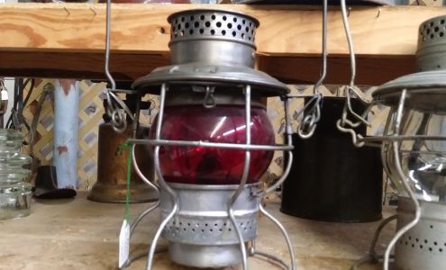 Leslie Antique Mall LESLIE