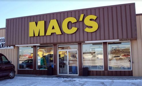 MAC'S Hardware Devils Lake