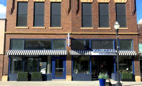 Magnolias Home Decor and Design