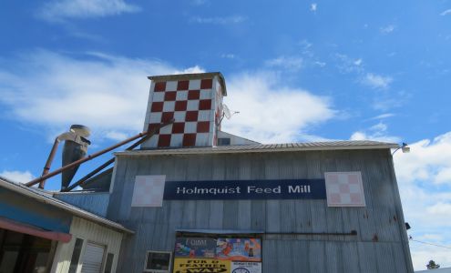 Holmquist Feed Mill Trenary