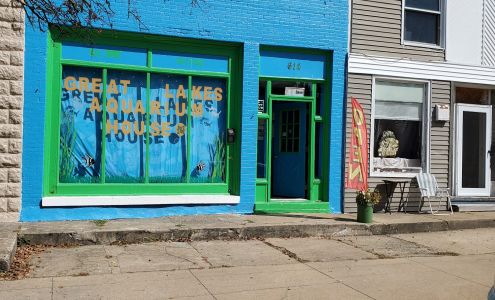 Great Lakes Aquarium House