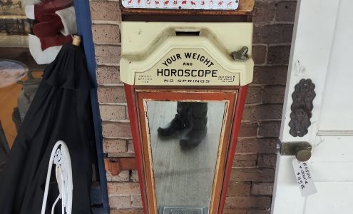 The Funky Flamingo Marketplace