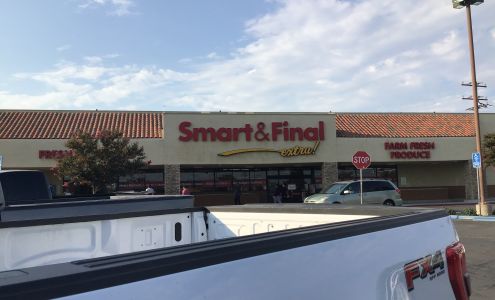 Smart & Final Extra! Delano