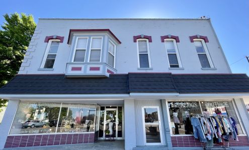 Audacious Boutique Iola