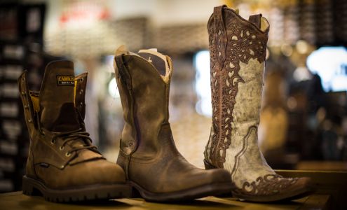 Chuck's Boots & Leathers