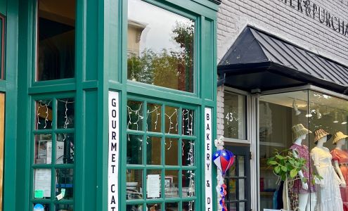 Clutch Palmer & Purchase