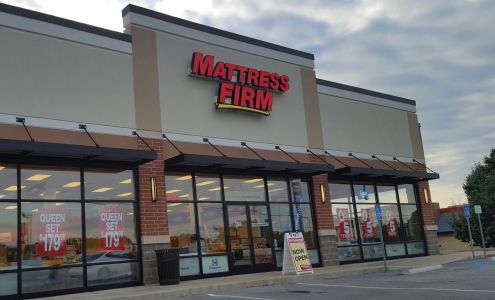 Mattress Firm Plaza at Sunset Hills