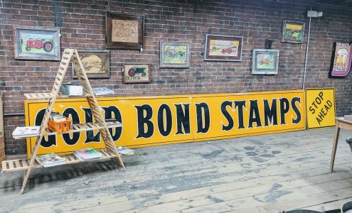 Silver Fox Merchants of Antiques and Uniques