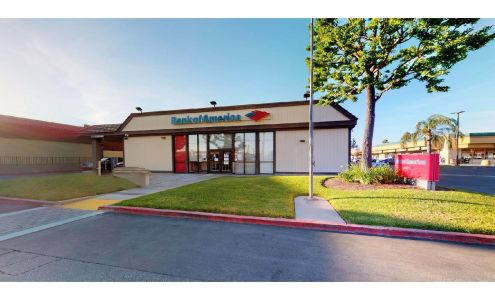 Bank of America (with Drive-thru ATM)