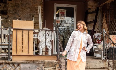 The Looking Glass | Osceola WI | Vintage Antiques