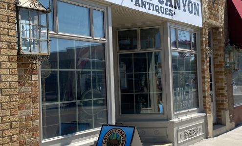 Grizzly Canyon Antiques & Collectibles Sleepy Eye