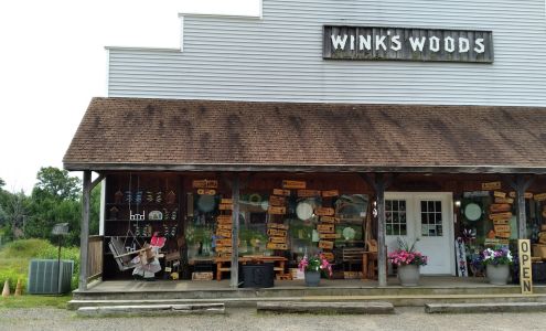 Winks Woods GIft Shop Crystal Falls