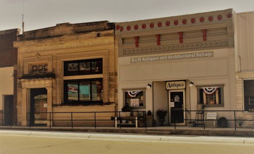 B & M Antiques and Architectural Salvage Newman Grove