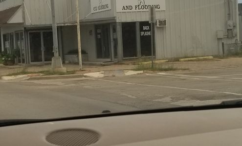 Superior Tile & Flooring