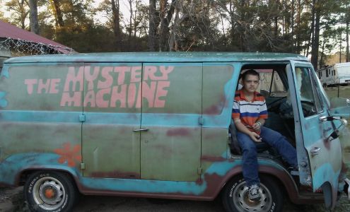 Jim's Trim Shop Parrott