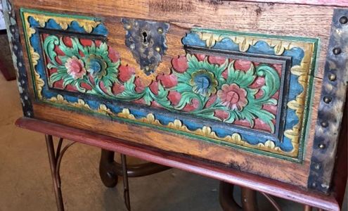 Home Design & Consign