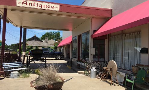 Red Baron Antique Mall