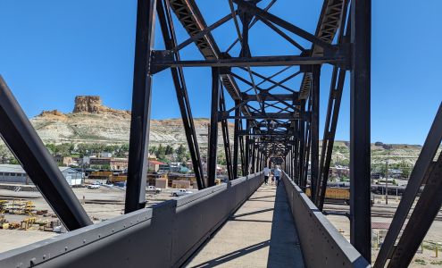 Brady's Auto Body Shop